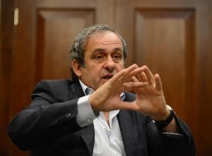 普拉蒂尼：伊尔迪兹是10号位，不明白为何莫塔和图多尔让他踢边路